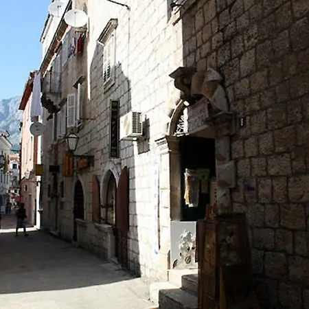 Daire Azra Makarska
